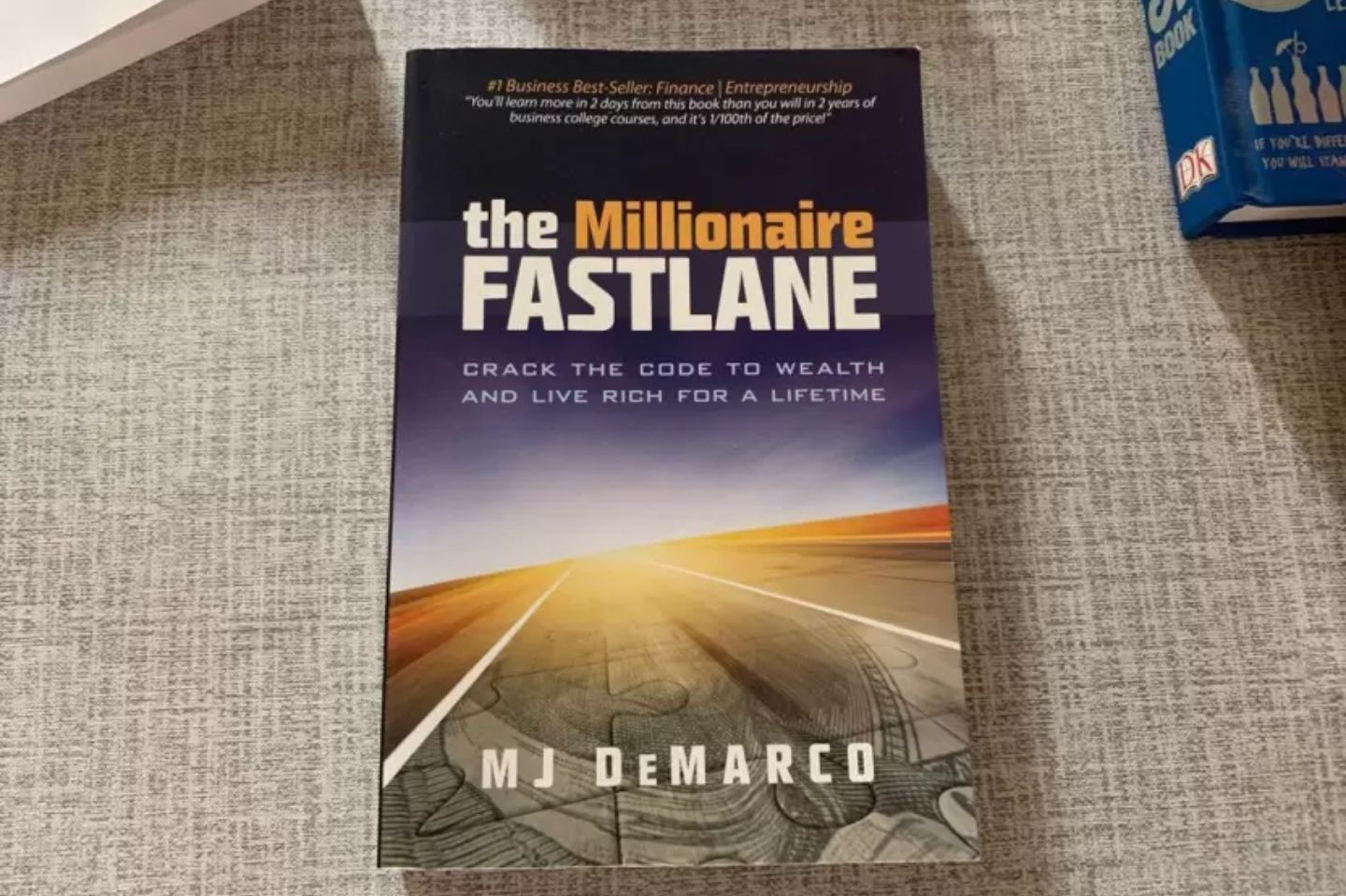 How to Become a Millionaire by 30: 5 Books to Help You Make It Happen