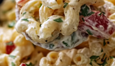 Classic macaroni salad