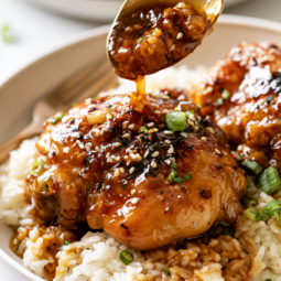 Honey Garlic Crockpot Chicken Thighs