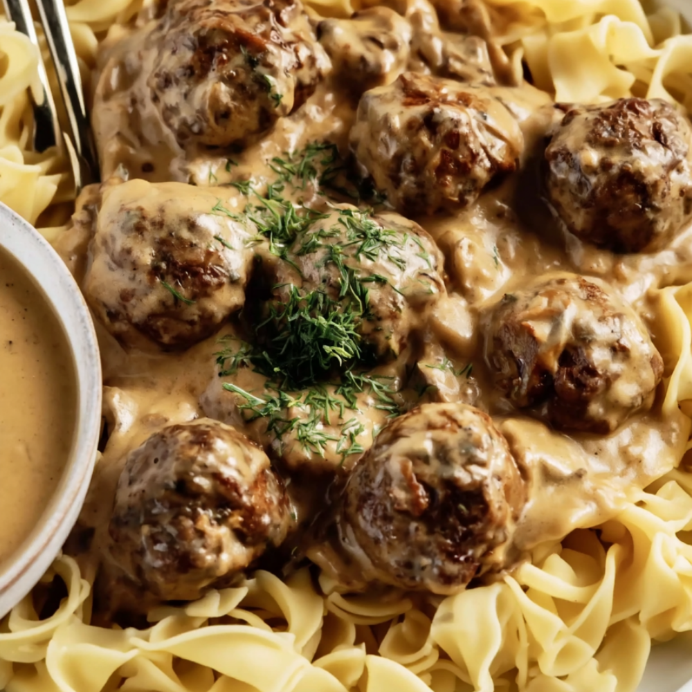 Crockpot Swedish Meatballs-served