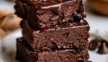 3. No-Bake Chocolate Brownie Protein Bars