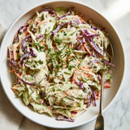 Classic Creamy Coleslaw
