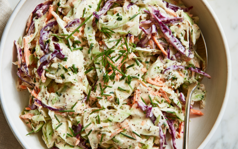 Classic Creamy Coleslaw