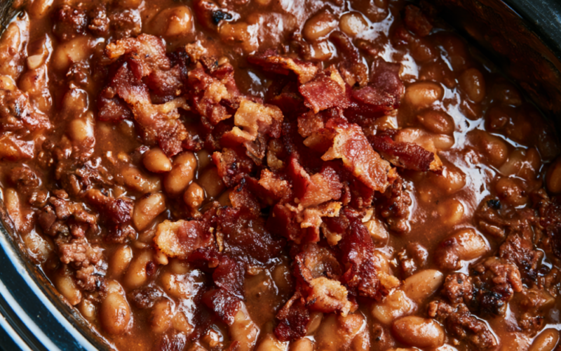 Crockpot Baked Beans with Bacon