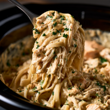 Crockpot Olive Garden Chicken Pasta-Closeup