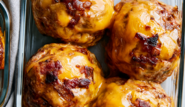 High-Protein Cheesy Bacon Cheddar Mini Meatloaves - meal prep