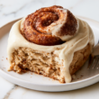 Protein Cinnamon Rolls-Plated
