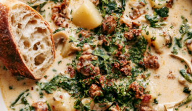zuppa toscana soup crockpot-bowl