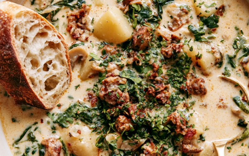 zuppa toscana soup crockpot-bowl
