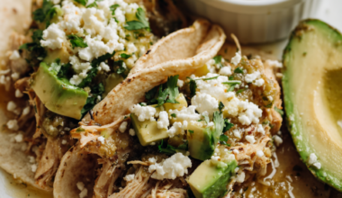 Crockpot Salsa Verde Chicken-tacos