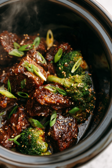 Honey Garlic Steak Bites Crockpot Recipe