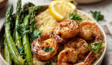 Lemon Garlic Shrimp Quinoa Bowl
