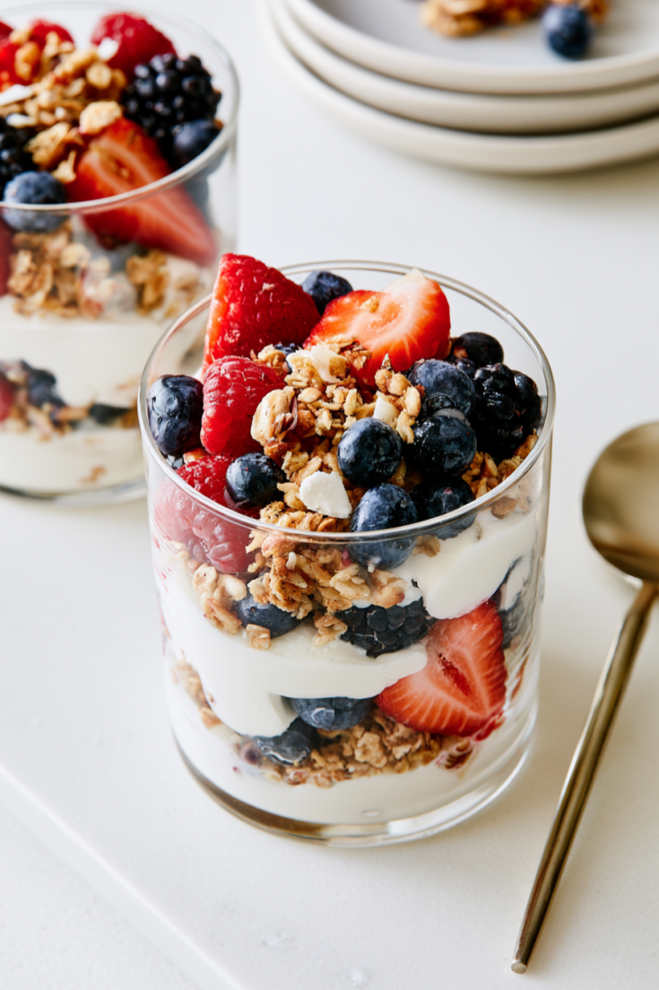 Mixed Berry Greek Yogurt Parfait
